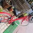 自転車も少しオシャレに乗りたいというお客様に人気の高いブリヂストンのVELTROシリーズ。 フレーム、泥除け、ギアケースを同色で統一。スッキリとした仕上げはさすがにトップメーカーの作と、納得させるところです。 このVEL...