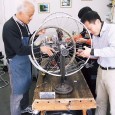 フレトリ実践教室 暮れのご挨拶 暮れも押し迫った12月27日(日)午前9時半から、『車輪のフレトリ実践教室』を開催しました。 当初参加予定の方は4名でしたが、さすがに年の瀬は忙しく、お二人が受講されました。 お二人は大変な自転車好きで、日頃からメンテナ...