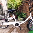 新入荷 ジョシスワゴン 新入荷のお知らせです!! 日本のトップメーカー、ブリヂストンから全く新しいタイプの自転車が新登場です。 このジョシスワゴン、企画、開発、設計までのすべてを女性だけで行った、女性による女性のための自転車です!! もちろん男...