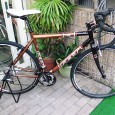 FELT F95X 今回ご紹介しますのは、ドイツのスポーツバイクブランド FELT のシクロクロス F95Xです。 こちらの自転車、筆者が個人的に気になっていて、仕入れようと決めたところ、偶然にもお客様にご注文を頂いたという不思議な縁でした...