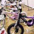 RPJ 2011年モデル発表会 東京会場 パート③ 今回は、BMXやMTBでおなじみのGTの車種をご紹介したいと思います。 GTといえば約25年以上前からBMXで人気がありました^^当時、私(せがれ)がBMXのレースに出場していた時代には、マングース、HARO,GTと、殆...