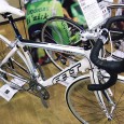 RPJ 2011年モデル発表会 東京会場 パート④ 今回は、FELTの女性用ロードバイクをご紹介したいと思います。 以前は、街で女性が本格的なスポーツバイクに乗っているのを見かけることは殆どありませんでした。 しかし、最近の自転車ブームやダイエット効果などもあり、当店でも...