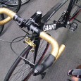 ロードバイクのカラーアレンジ DEFY ADVANCED 3 第1回 今回ご紹介するのは、以前も掲載しました、ちょっとだけめずらしいロードバイクのカラーアレンジです。(全3回を予定しています) 始めに、今回の改造(アレンジ)は見た目重視のモノですので、コンポグレードを上げるといった内容では...