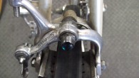 クエスト再生工場 (ロードバイクレストア) チネリ編 前回、ラグとフレームに一安心しました、チネリ再生日記。 今回は、ブレーキのクリーニングを御紹介させていただきます。 お品はカンパニョーロ。やはり、保存状態が良いので、今までの再生日記に比べ、クリーニング前もキレイに感じま...